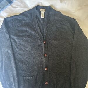 L.L. Bean Men’s Charcoal Gray V-Neck Button Cardigan